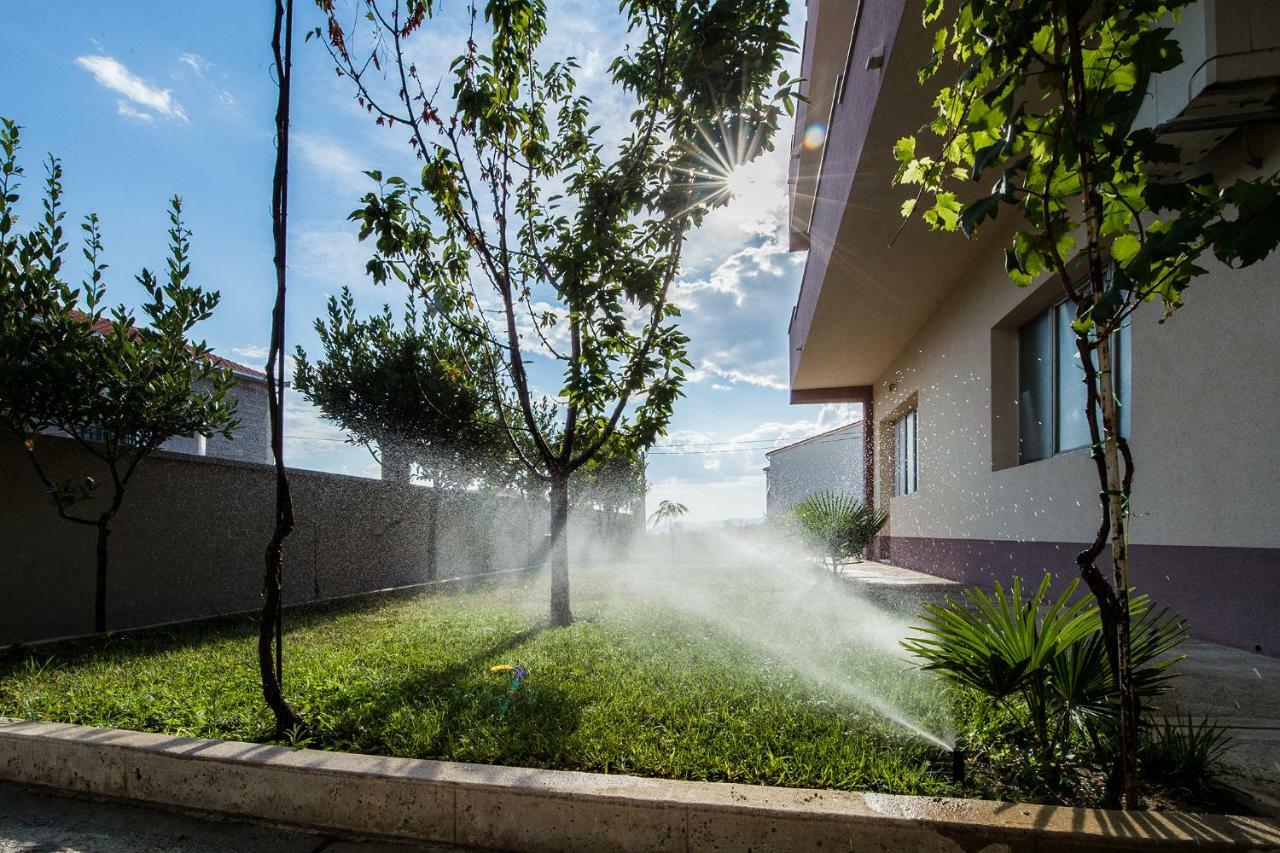 Solin Apartments Praetorium Exterior photo